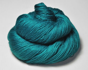 Diving into the Caribbean sea - Baby Alpaca / Silk Lace Yarn - Hand Dyed Yarn - Wolle handgefärbt - DyeForYarn