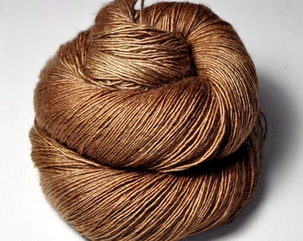 Tired hamster - Merino / Silk / Yak Fingering Yarn - MerSiYak - Hand Dyed Yarn - Wolle handgefärbt - DyeForYarn
