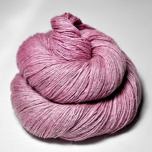 Girlish Ambition OOAK - メリノ / シルク / ヤクの中細糸 - MerSiYak - 手染め糸 - Wolle handgefärbt - DyeForYarn