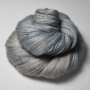 Misty Mountains - Merino / Silk / Yak Lace Yarn - MerSiYak - Hand Dyed Yarn - Wolle handgefärbt - DyeForYarn
