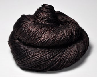 Roasted coffee bean - Merino / Silk Fingering Yarn Superwash LSOH - Hand Dyed Yarn - Wolle handgefärbt - DyeForYarn