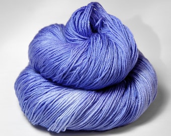 Cornflower on its way to paradise OOAK - Merino / Silk Fingering Yarn Superwash - Hand Dyed Yarn - Wolle handgefärbt - DyeForYarn