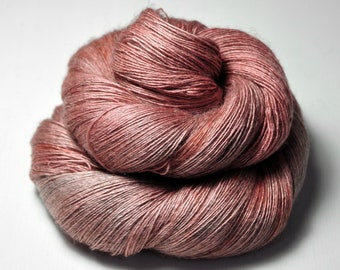 Venus flytrap - Merino / Silk / Yak Lace Yarn - MerSiYak - Hand Dyed Yarn - Wolle handgefärbt - DyeForYarn