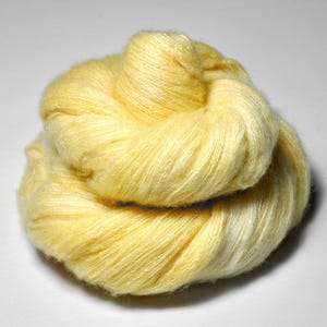 Kąpiel w zimowym słońcu - Przędza z kaszmiru / jedwabiu z cienkiej koronki - CaSi Fluff - Przędza farbowana ręcznie - handgefärbte Wolle - DyeForYarn