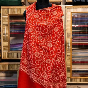 Pure Pashmina Jali Embroidery Stole | Handwoven Red Pashmina Wrap | Kashmiri Sozni Floral Stole