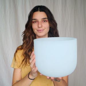 432hz 12 Inch Crystal Sound Bowl- Perfect Pitch + All Accessories Included