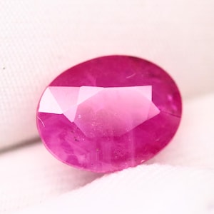 3,80 Ct Natürlicher Burma Rubin | Oval facettierter Edelstein | Loser Pinkisch-Roter Rubin | Juli Geburtsstein | Roher Rubin für Schmuck | Seltenes Schmuckstück