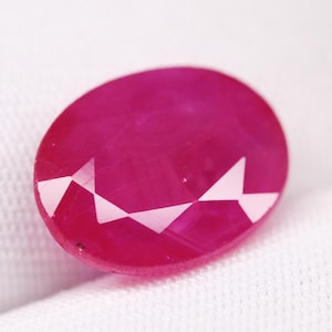 2,97 Ct Natürlicher Burma Rubin | Rosa-roter Ovalschliff | Kleiner Edelstein für Ring oder Anhänger | Juli Geburtsstein