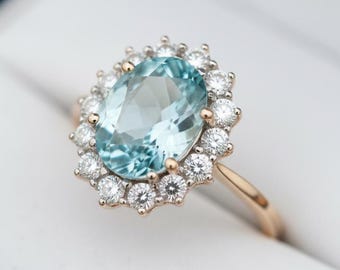 Anillo de plata esterlina con aguamarina ovalada: halo de circonitas, piedra natal de marzo