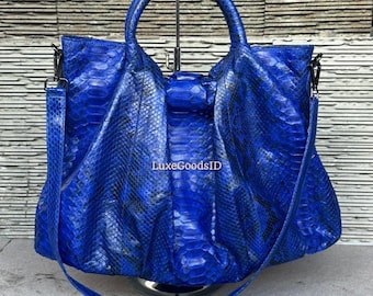 Blue Python Leather Shoulder Bucket Bag: Luxury Snakeskin Handbag