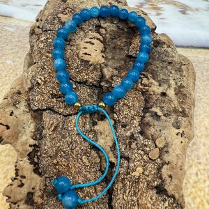 Blue Apatite Bracelet – Handmade Gemstone Jewelry for Clarity & Motivation