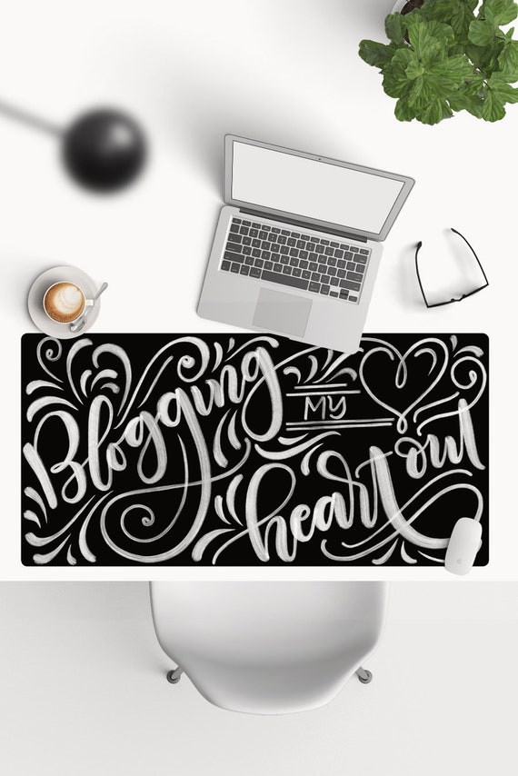 Desk-pad Blogging my heart out