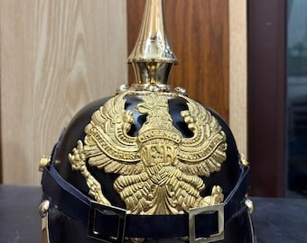 皇帝ヴィルヘルム2世の肖像画：プロイセン軍の制服、ピッケルハウベ