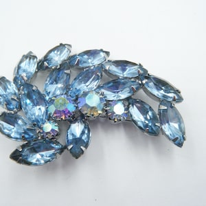 Bright blue rhinestone brooch, vintage
