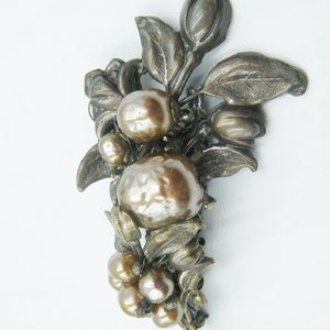 Stunning Miriam Haskell Filigree Faux Baroque Pearl Flower