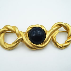 Large 80s freeform brooch, matte gold