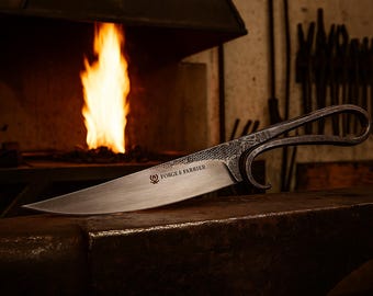 Primeros 100 cuchillos forjados a mano: Edición limitada por encargo / Forge & Farrier