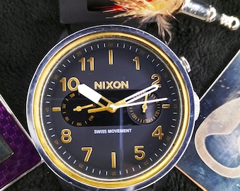 Nixon Safari Deluxe men's watch.