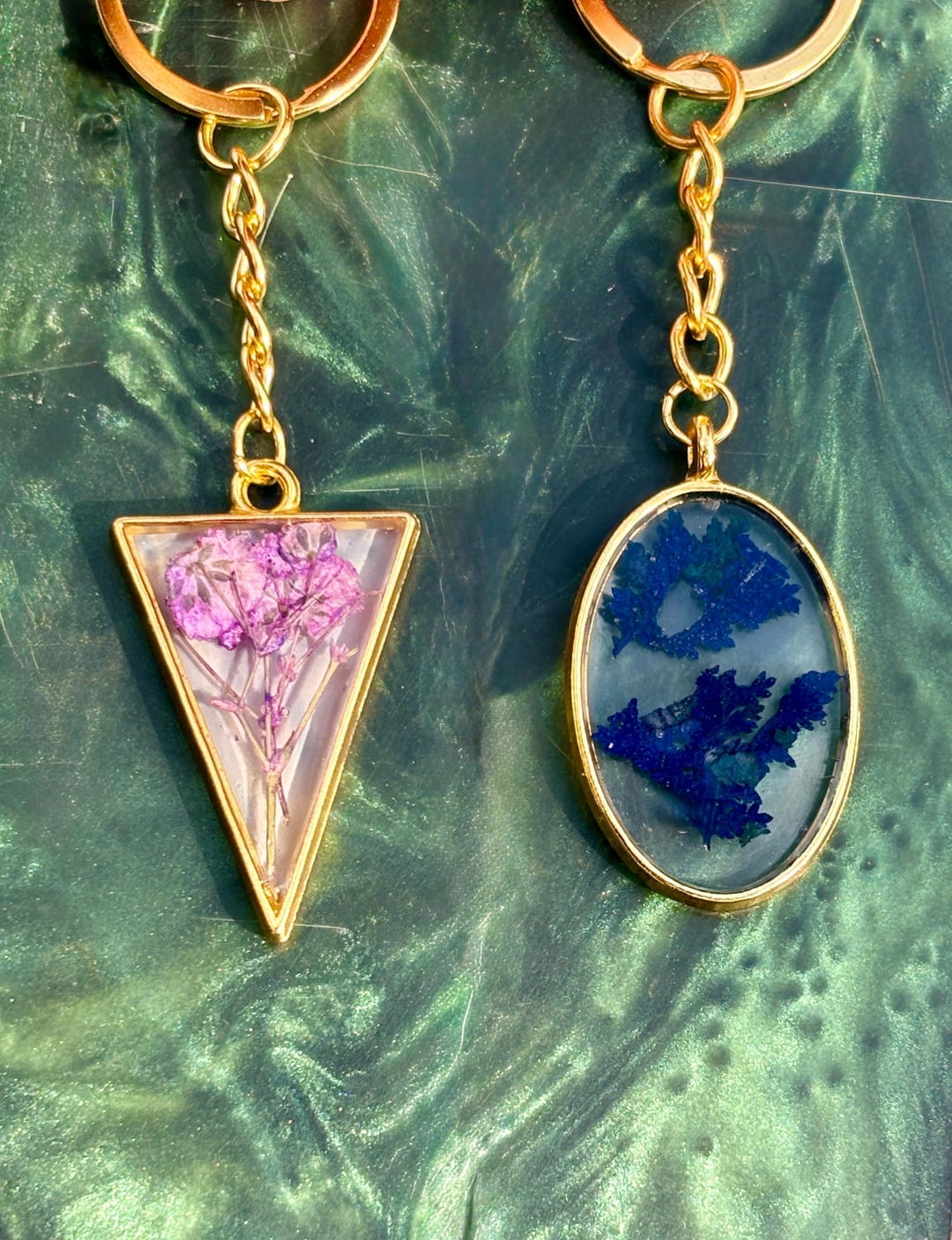 Pressed Powder On Key Chain Real Pressed Wildflower Resin Keychain: Gold Floral Bag Charm,spring ...