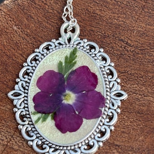 Purple Flower Necklace | Purple Oval Pendant  | Pressed Flower Nature Jewelry | Purple Wildflower Necklace | Purple flower Jewelry for her |