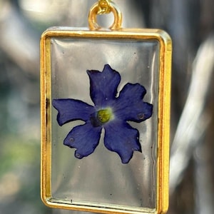 Pressed Wildflower Gold Pendant Necklace Pressed Wildflower Gold Pendant Necklace | Real Purple Flower in Resin | Handmade Botanical Jewelry
