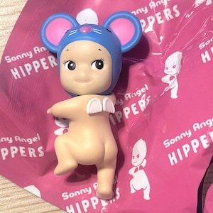 Blue Mouse Looking Back Sonny Angel Hipper