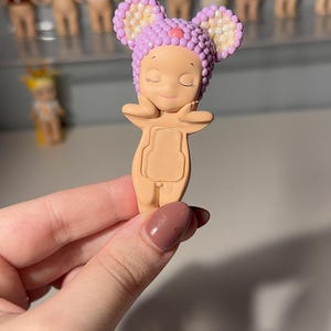 Bedazzled Purple Mouse Dreaming Sonny Angel Hipper