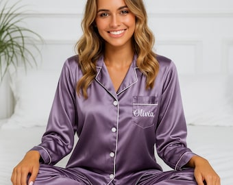 Personalized Pajamas for Women, Bridesmaid Pajamas Set, Bridal Shower Gift, Bridesmaid Pjs, Bridal Pjs, Bridal Pajama, Gifts for Her