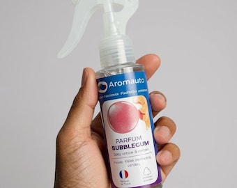 Spray d'Ambiance Bubblegum, Parfum Fraise Framboise Vanille, 100 ml, Fabriqué en France by Aromauto - pour maison, voiture, toilette etc