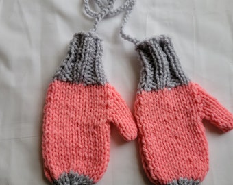 Childs Mittens On A String