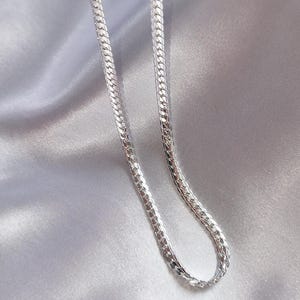 Zestaw bransoletka i łańcuszek ze srebra próby 925 – klasyczna elegancja