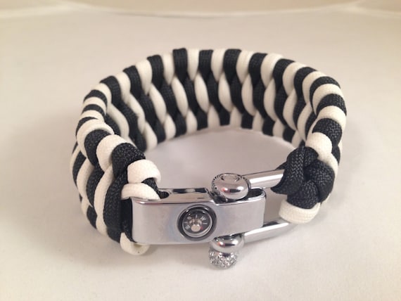 Two Color Custom Made Survival Paracord Bracelet With Adjustable