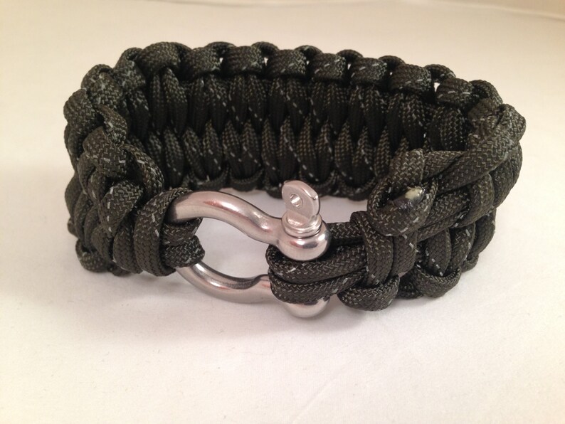Quick Deploy Paracord Survival Bracelet With Shackle and Etsy