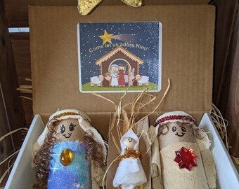 Homemade Nativity Scene: Toilet Paper Roll Mary, Joseph, Jesus