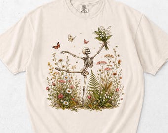 Camiseta Comfort Colors Lily of the Valley, Camiseta con esqueleto bailando y flores, Camiseta divertida de flores silvestres, Camiseta de regalo para amantes de la botánica, Camiseta con estampado floral de la naturaleza