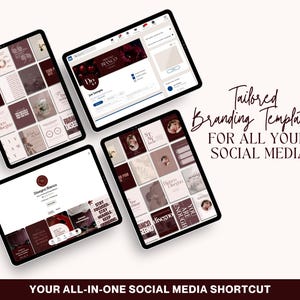 Może przedstawiać: Cztery tablety wyświetlające szablony brandingowe dla medi&oacute;w społecznościowych w odcieniach bordowego i beżowego. Tekst brzmi "Tailored Branding Templates For All Your Social Media" i "Your All-In-One Social Media Shortcut."