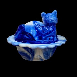 Mosser Mini Cat on Nest With 2.5