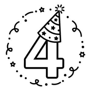 Puede incluir: Ilustración en blanco y negro del número 4 con un gorro de fiesta, estrellas y remolinos decorativos. El gorro de fiesta tiene detalles de estrellas y una parte superior brillante. El número está delineado en negro.