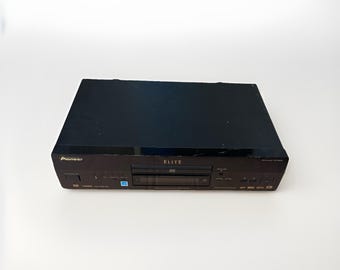 Lettore SACD/DVD Pioneer Elite DV-59avi per audiofili. Si accende e funziona, ma non è presente il telecomando.