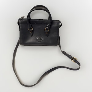 Vintage dooney and bourke Black Pebble Leather Satchel Purse Crossbody Bag