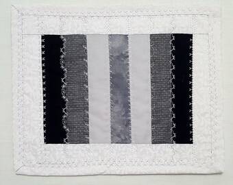 Black and white mug rug, coffee coaster, large coaster, table mat, small table topper, quilted mug rug, quilted coaster gray and black