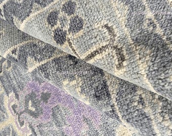 Handgefertigter Oushak Wollteppich: Türkiser & Lavendel Teppich