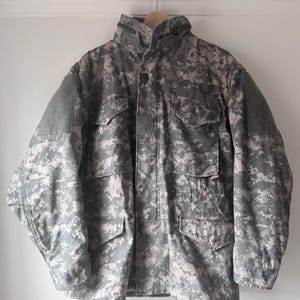 Vintage Us Army M65 Digital Camo Field Jacket 2006 Size Small Regular Nos Deadstock
