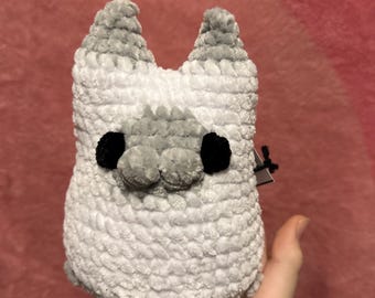 Crochet Cat Plushie: Cuddly Kitty