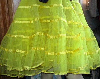 Bright Yellow Very full Vintage Crinoline Slip/Petticoat