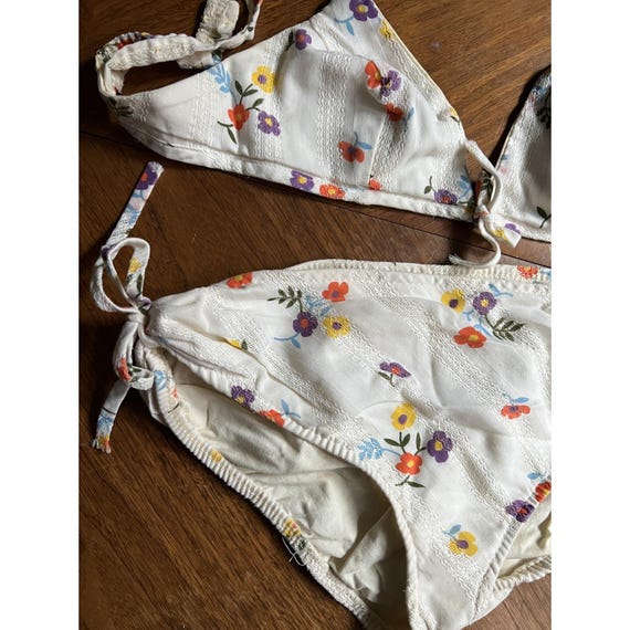 Vintage 1960s Mod Floral Flower Power 2 Pc Bikini… - image 2