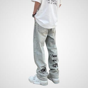 Men’s Baggy Streetwear Jeans – Graffiti Print Y2K Denim Pants | Loose Hip Hop Trousers for Casual Outfits