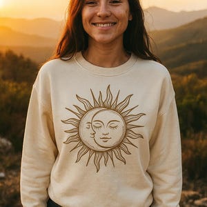Sonne-Mond-Sweatshirt | Unisex Mystisches Design | Spirituelles Geschenk