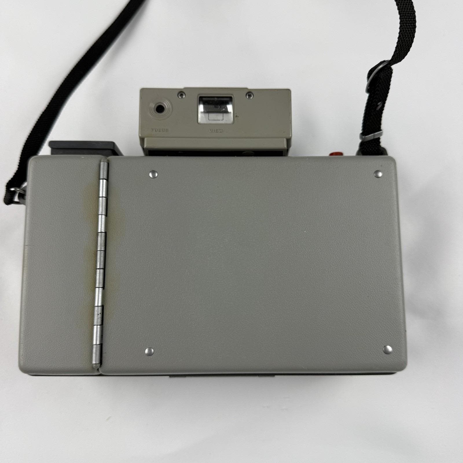 Vintage Polaroid 420 Automatic Land Camera w/ Flash Cube w/ Case & Neck Strap