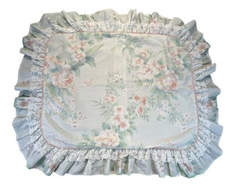 2 VTG Floral Rose Pillow Shams Standard Ruffle Lace Cottagecore Shabby Chic READ